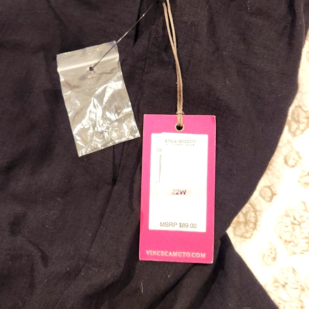 NWT Vince Camuto comfort waist black dressy shorts Plus Size 22W - Picture 8 of 8